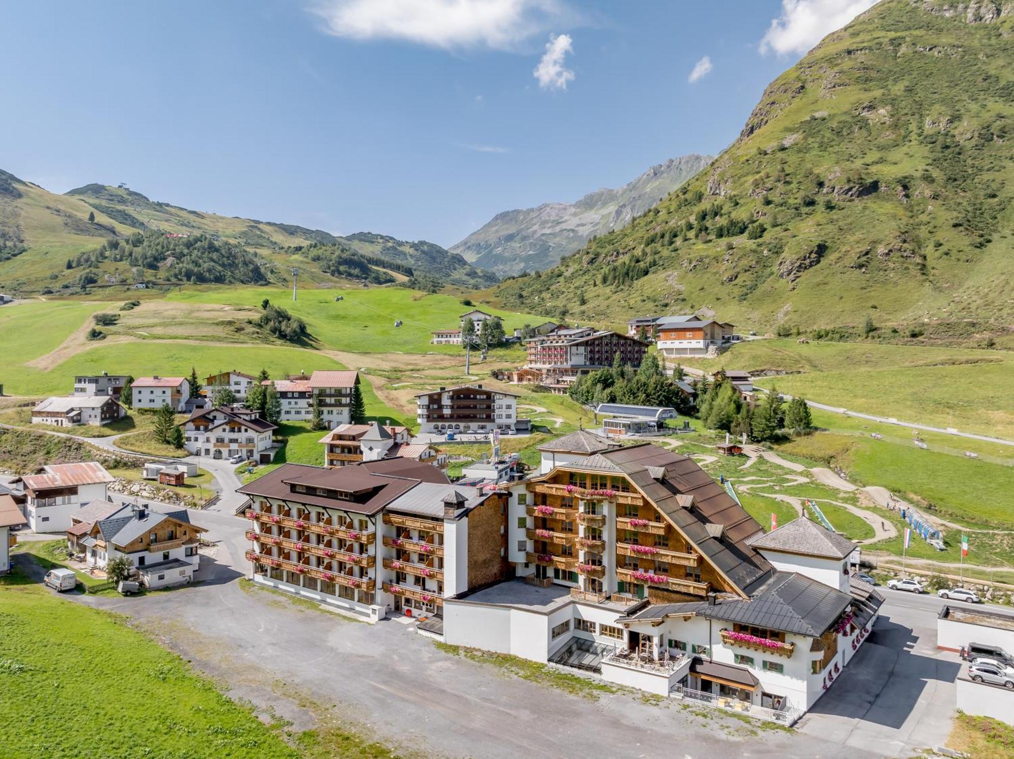 Alpenromantik-Hotel Wirlerhof Galtür Extérieur photo